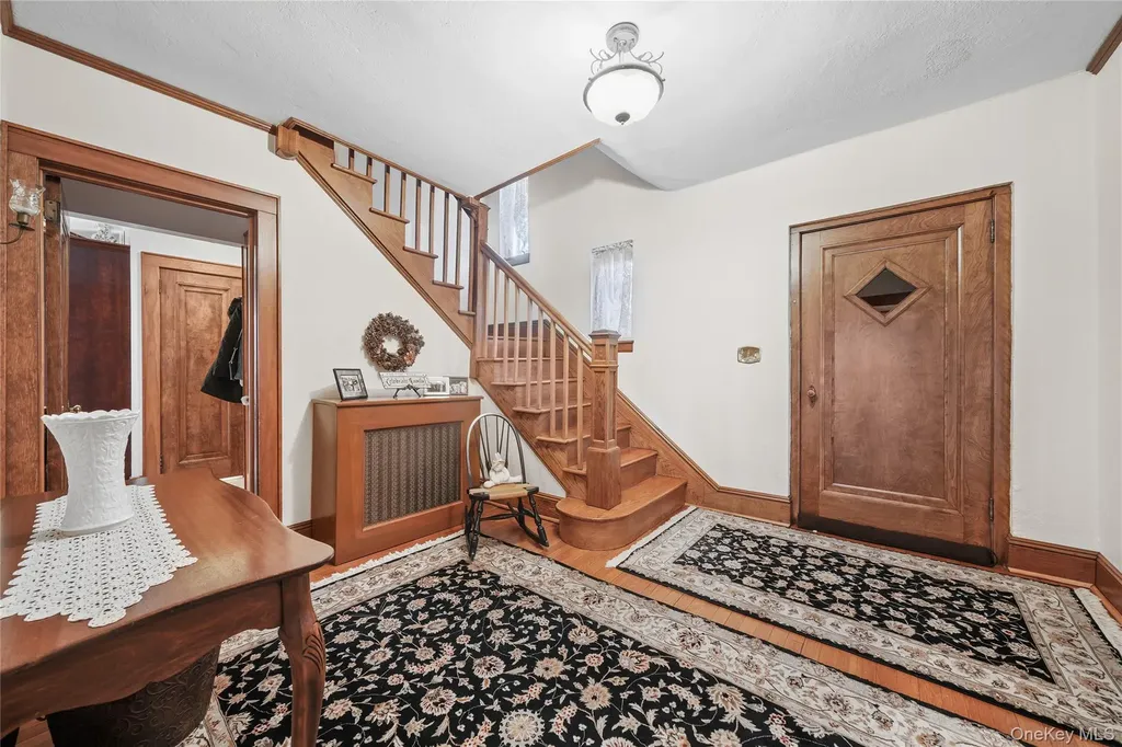 39 Park Circle White Plains NY 10603