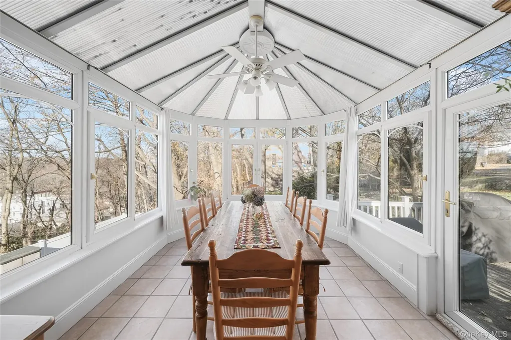 39 Park Circle White Plains NY 10603