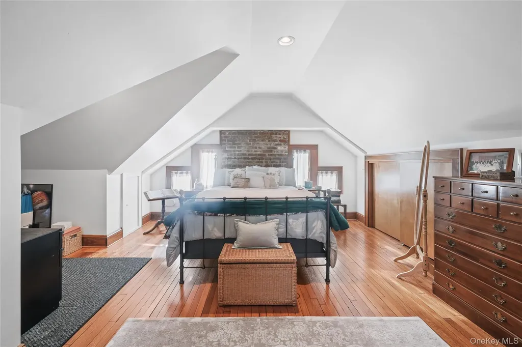 39 Park Circle White Plains NY 10603