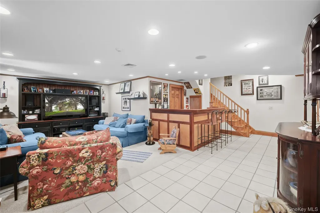 39 Park Circle White Plains NY 10603