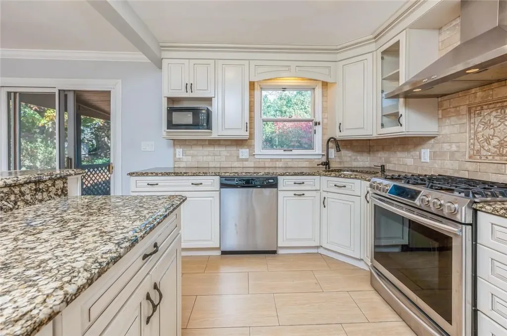 88 Davenport Road Yonkers NY 10710