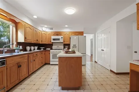 34 Oakland Beach Avenue Rye NY 10580
