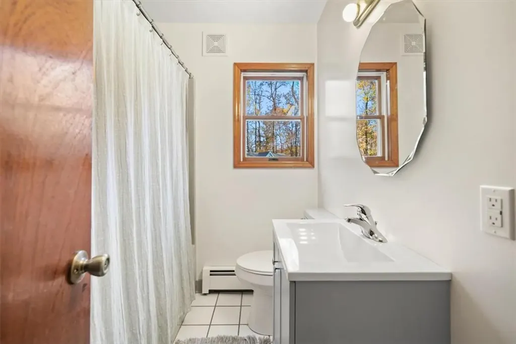 4 Cedar Trail Monroe NY 10950