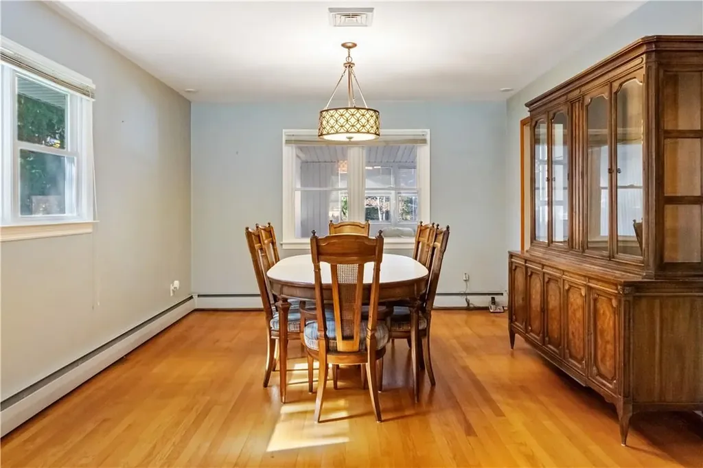 77 Round Hill Road Poughkeepsie NY 12603