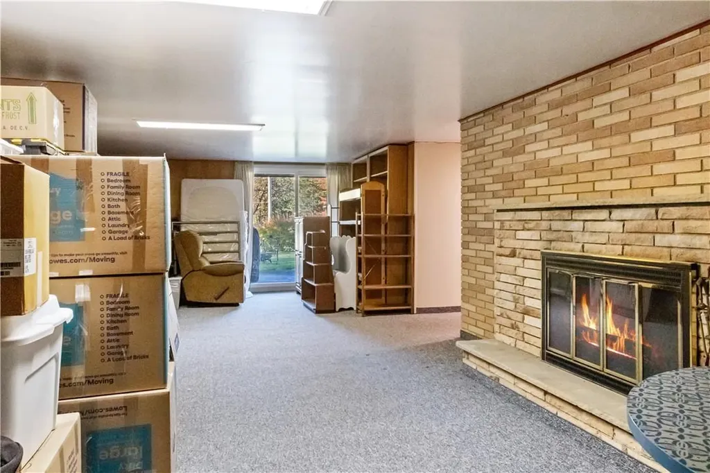77 Round Hill Road Poughkeepsie NY 12603