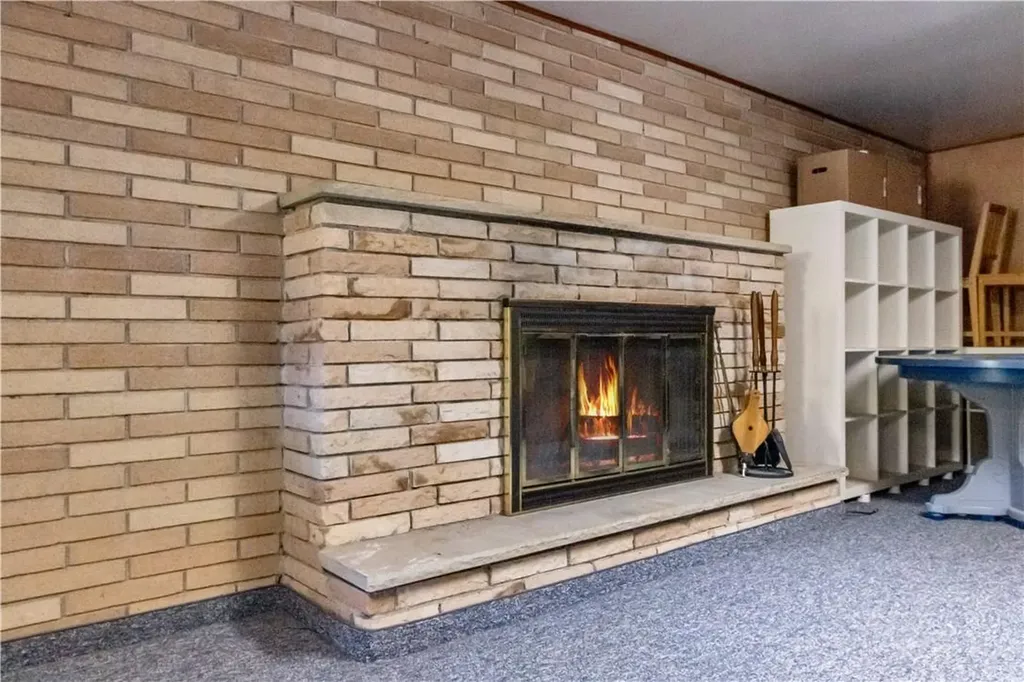 77 Round Hill Road Poughkeepsie NY 12603