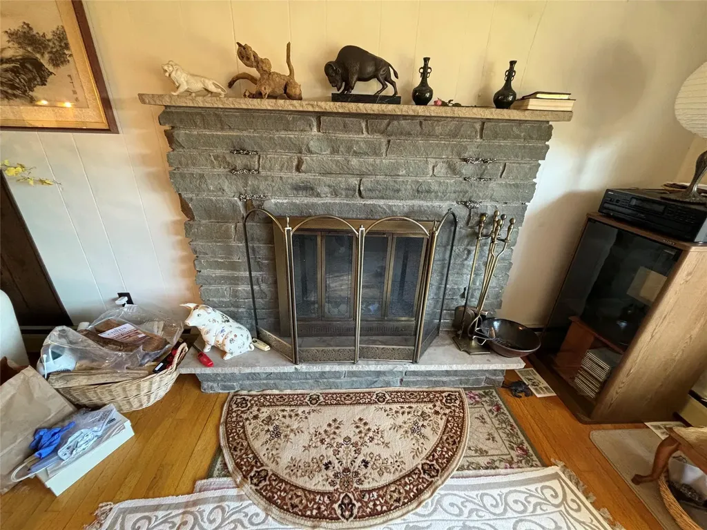 7003 State Route 42 Woodbourne NY 12788