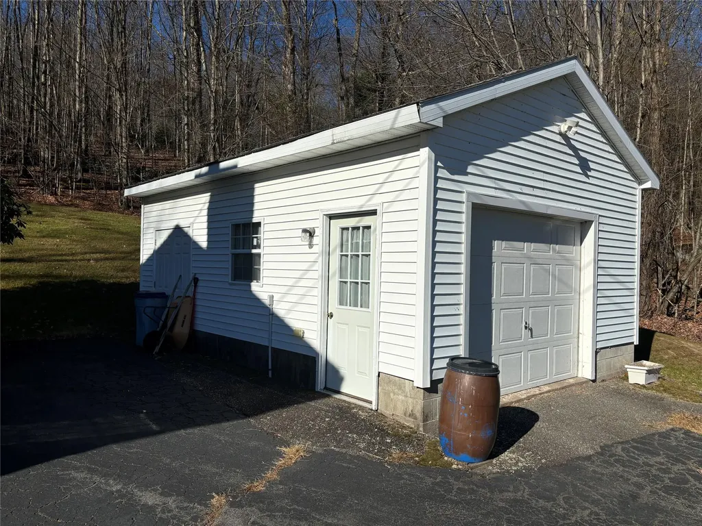 7003 State Route 42 Woodbourne NY 12788