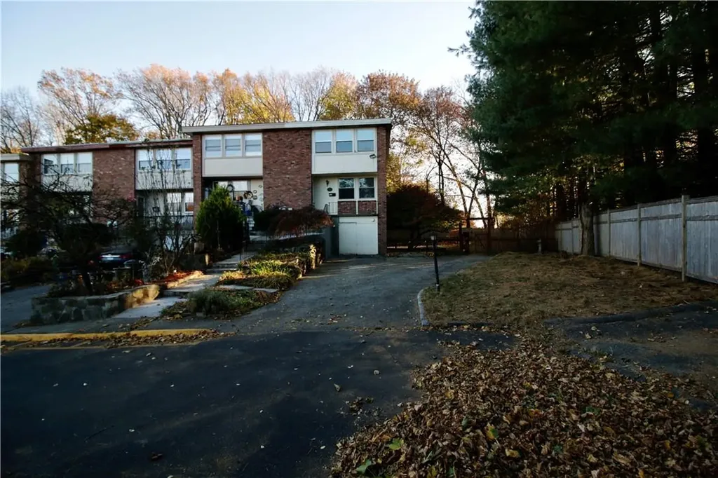 637 Kissam Road Peekskill NY 10566