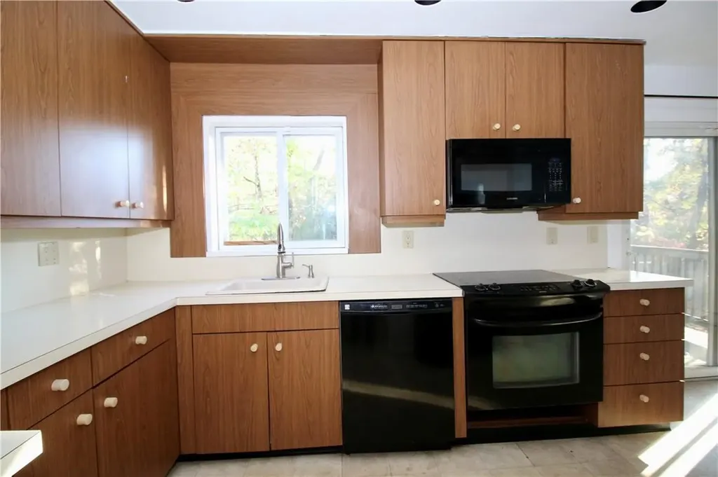 637 Kissam Road Peekskill NY 10566