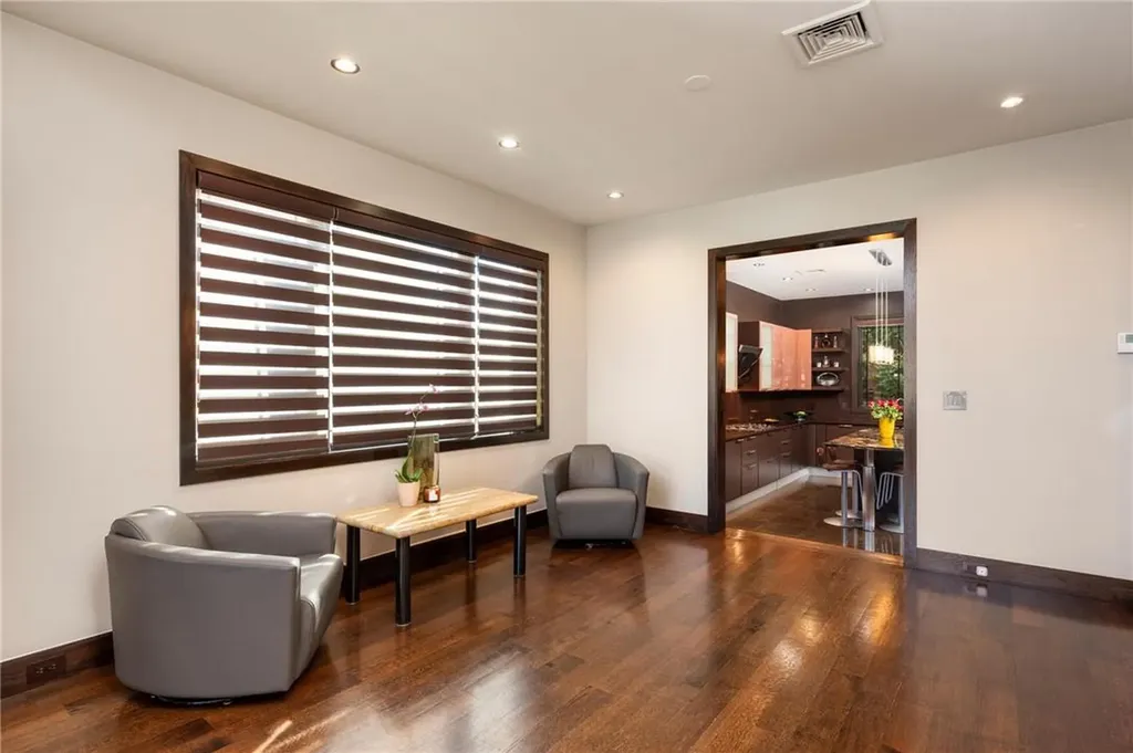 795 Kearny Drive Valley Stream NY 11581