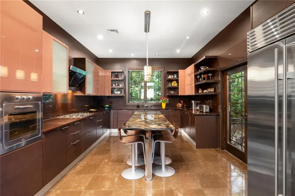 795 Kearny Drive Valley Stream NY 11581