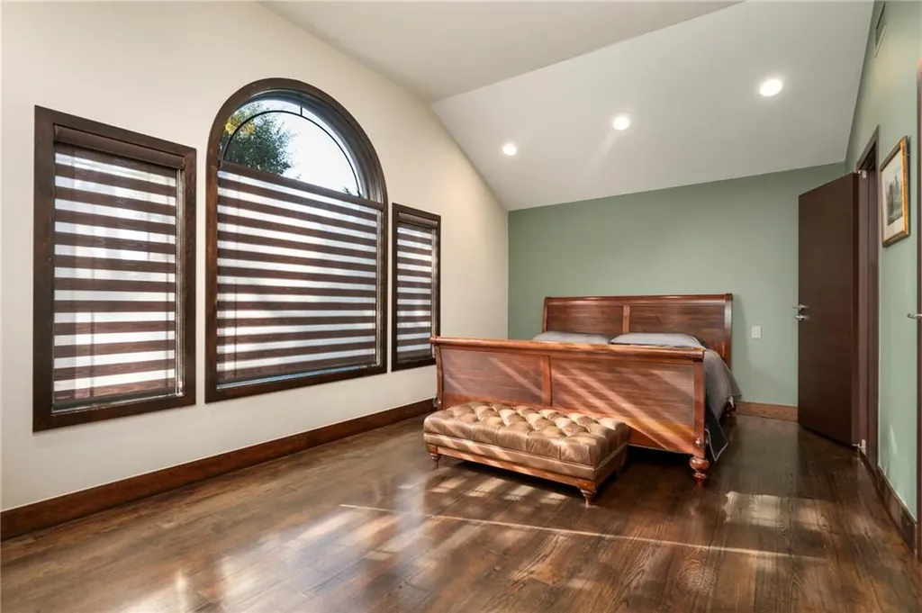 795 Kearny Drive Valley Stream NY 11581