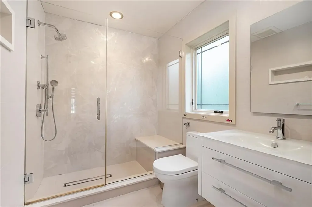 795 Kearny Drive Valley Stream NY 11581