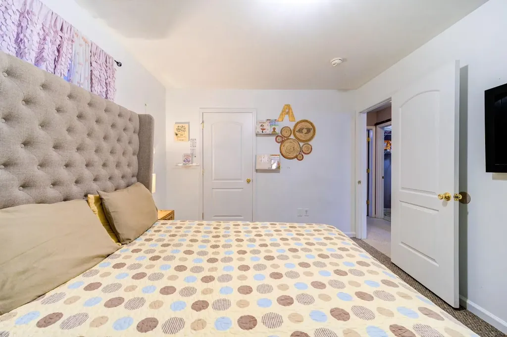 20 Avoncroft Lane Middletown NY 10940
