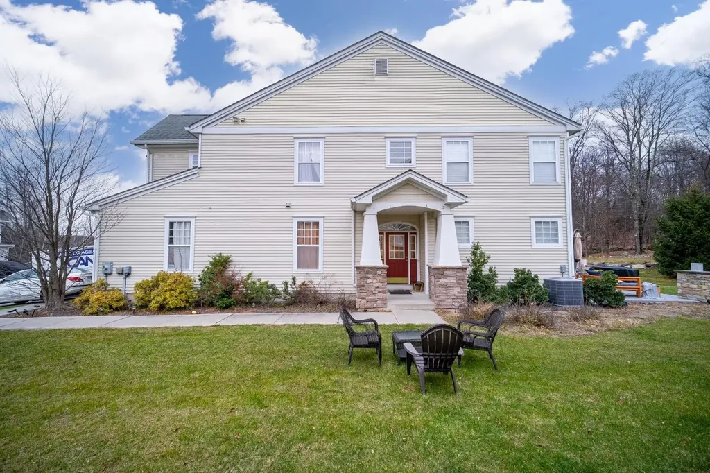 20 Avoncroft Lane Middletown NY 10940