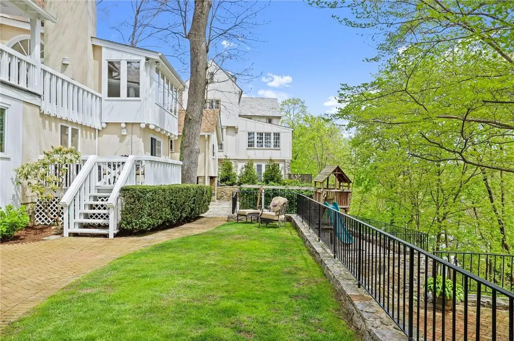 52 Prescott Avenue Bronxville NY 10708