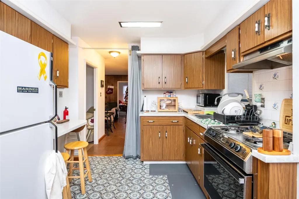 2840 Zulette Avenue Bronx NY 10461
