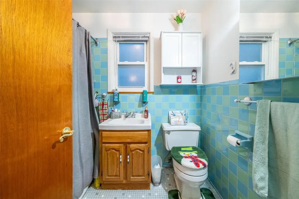 2840 Zulette Avenue Bronx NY 10461