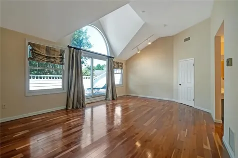 333 N State Road Briarcliff Manor NY 10510