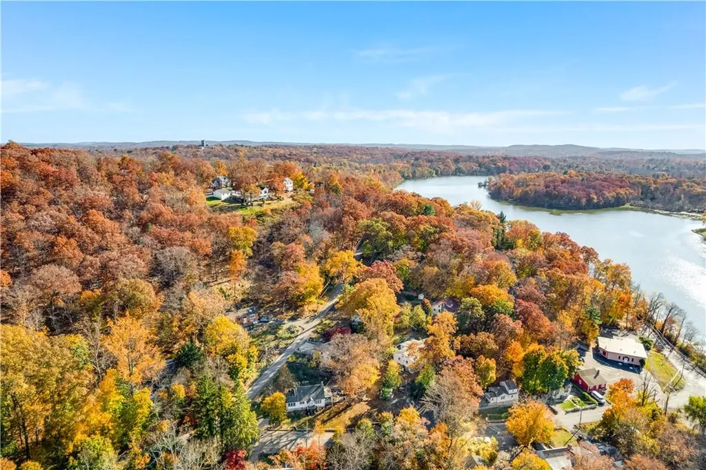 3510 Hillside Drive Mohegan Lake NY 10547