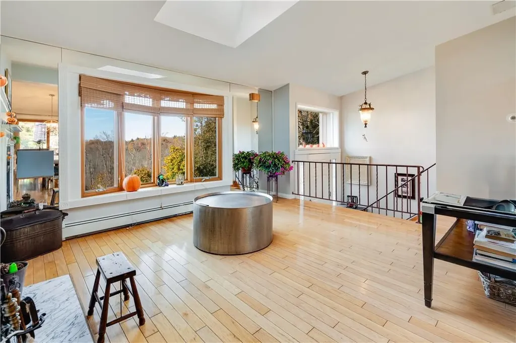 3510 Hillside Drive Mohegan Lake NY 10547