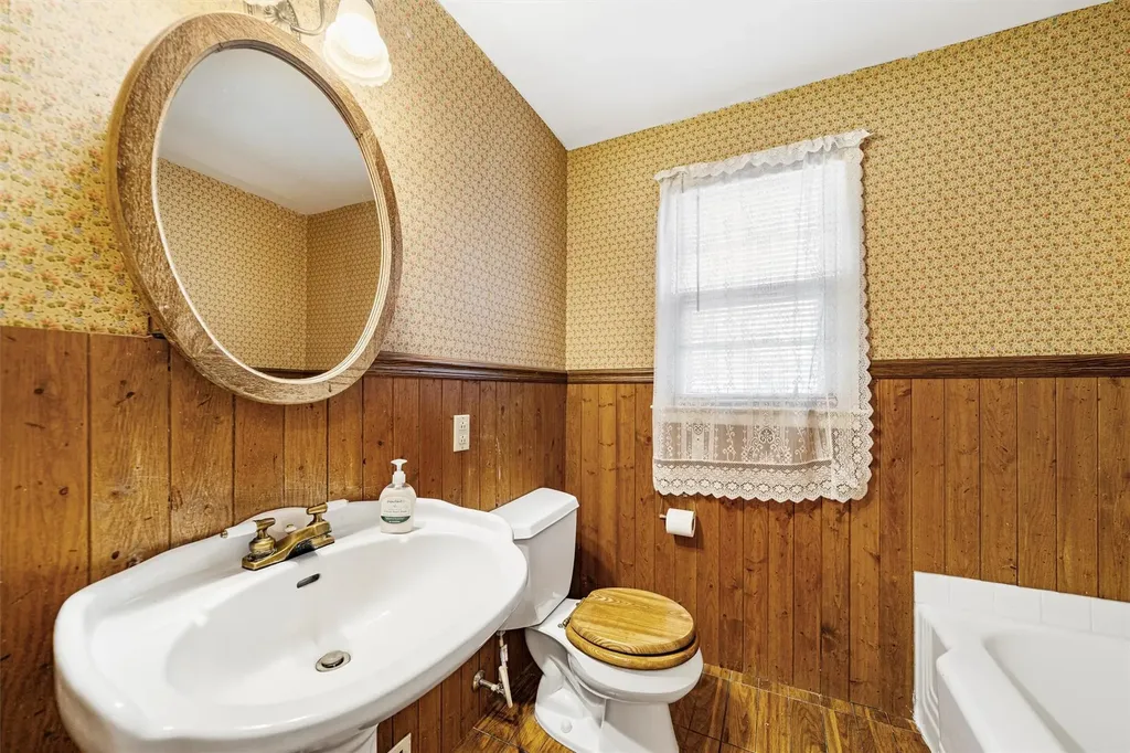 144 Lakes Road Monroe NY 10950