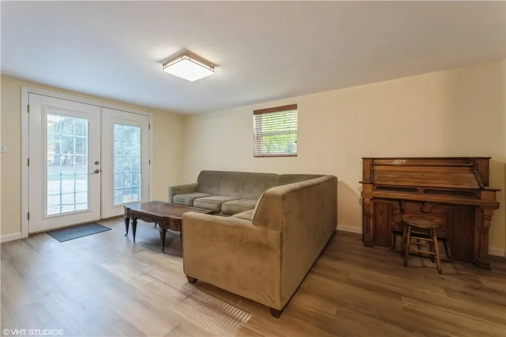 968 Chestnut Ridge Road Spring Valley NY 10977