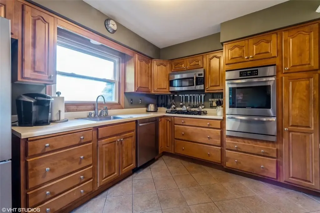 968 Chestnut Ridge Road Spring Valley NY 10977
