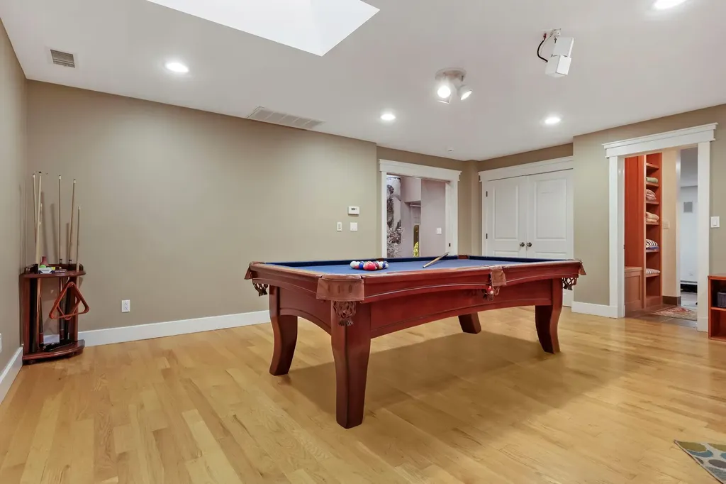 93 Tanglewylde Avenue Bronxville NY 10708