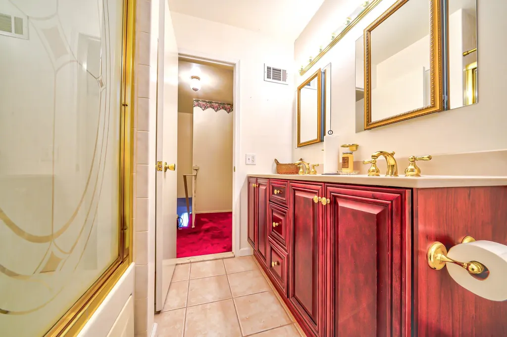 77 Hillcrest Avenue White Plains NY 10607