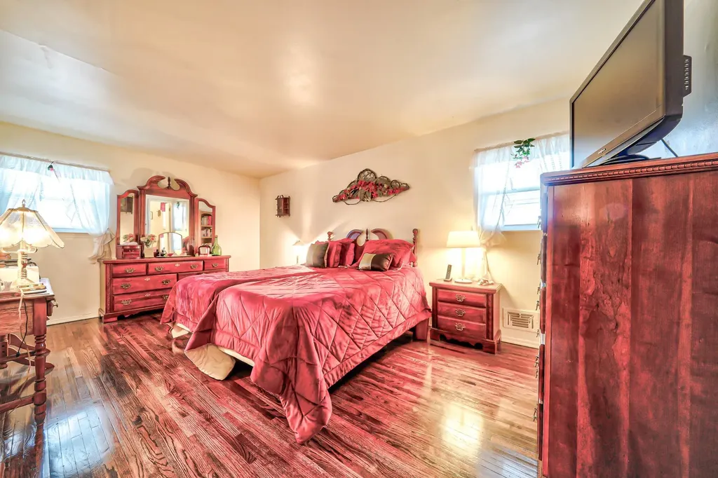 77 Hillcrest Avenue White Plains NY 10607