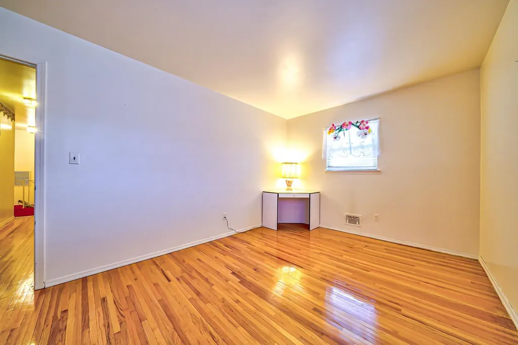 77 Hillcrest Avenue White Plains NY 10607