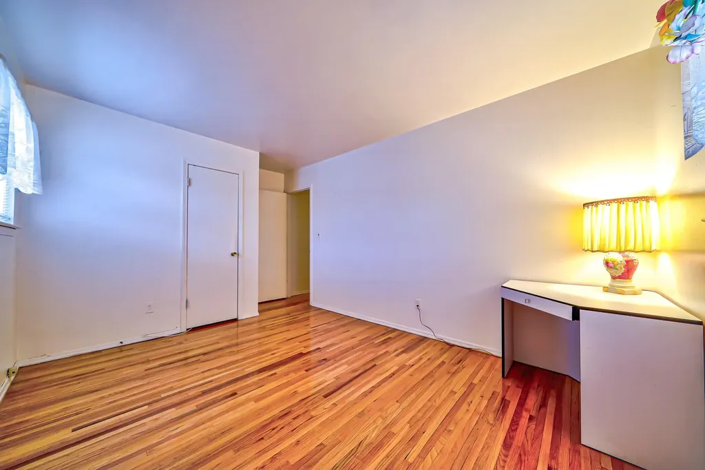 77 Hillcrest Avenue White Plains NY 10607