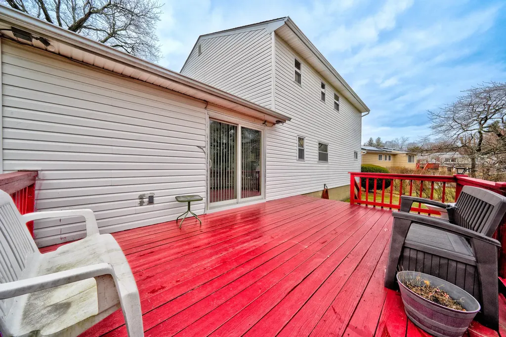 77 Hillcrest Avenue White Plains NY 10607