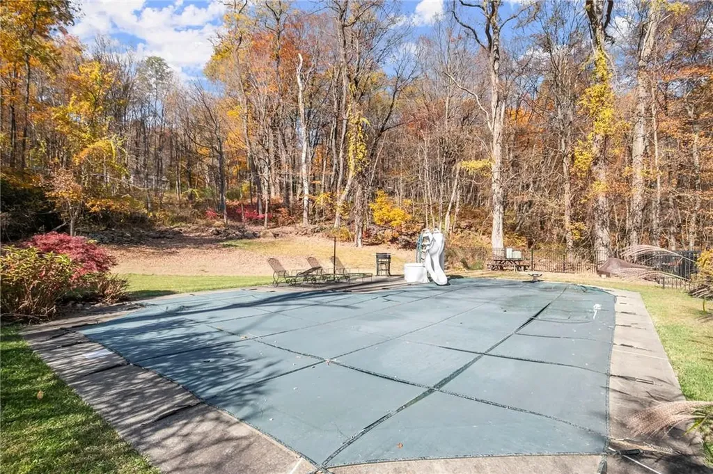 141 Dugway Drive Pawling NY 12564