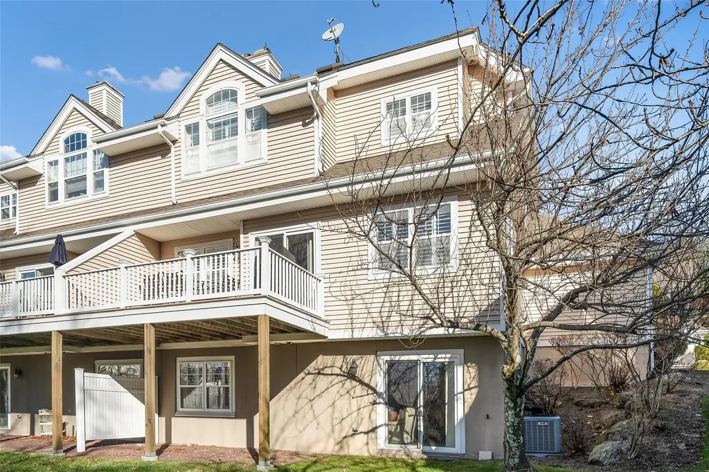 85 Winding Ridge Road White Plains NY 10603
