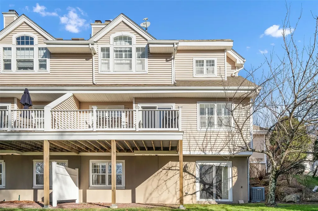 85 Winding Ridge Road White Plains NY 10603