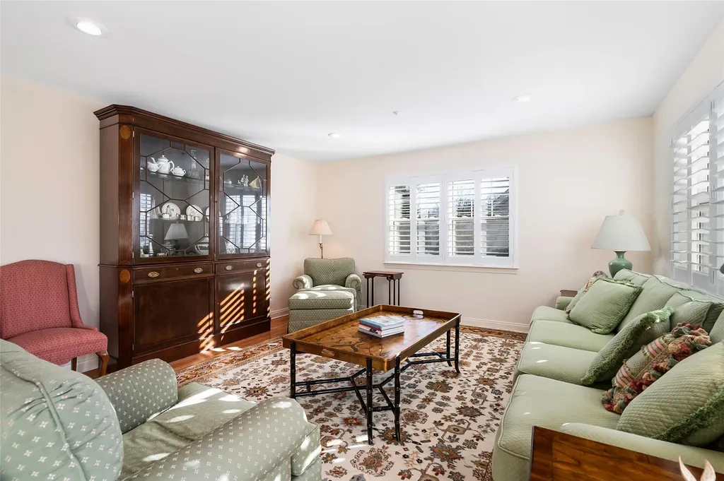 85 Winding Ridge Road White Plains NY 10603