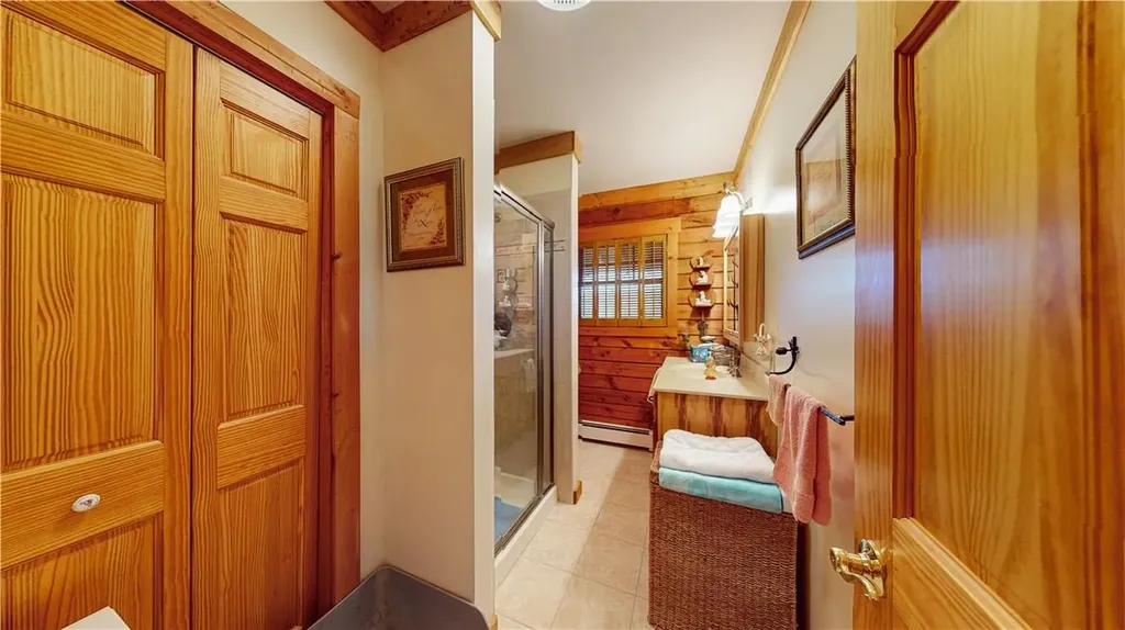 569 Scotchtown Collabar Road Middletown NY 10941