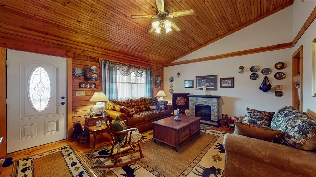569 Scotchtown Collabar Road Middletown NY 10941