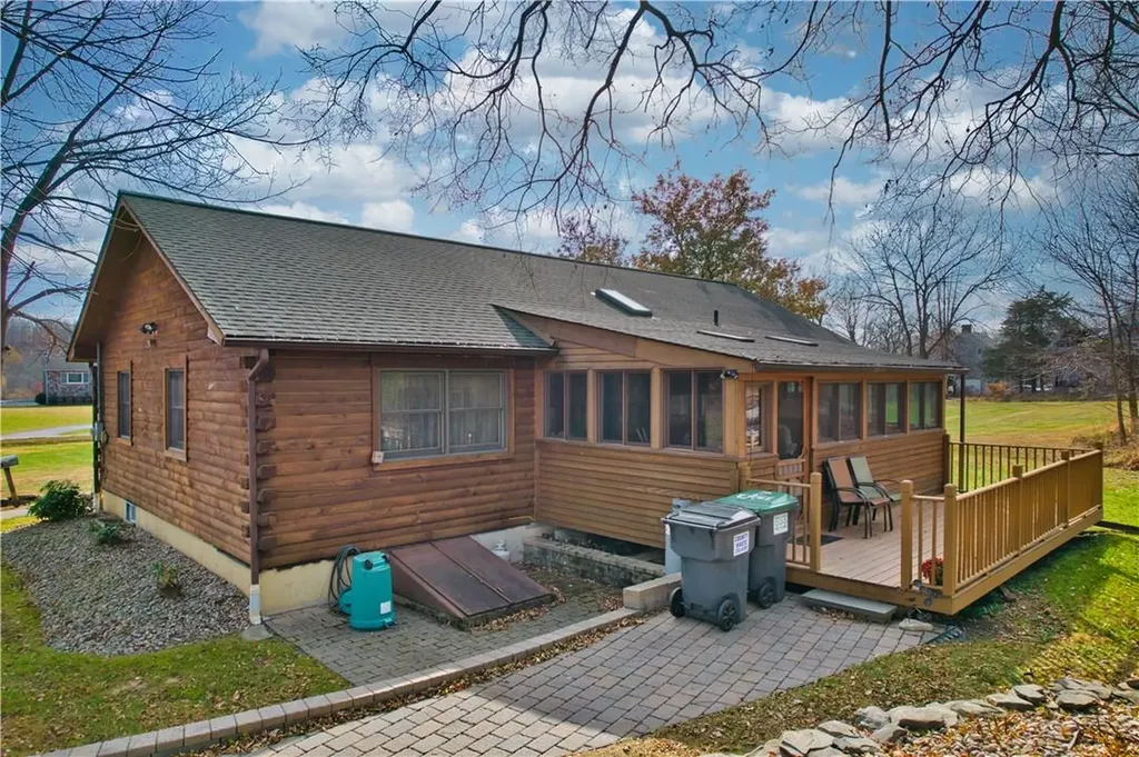 569 Scotchtown Collabar Road Middletown NY 10941