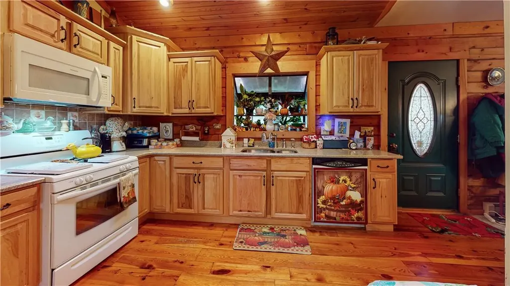 569 Scotchtown Collabar Road Middletown NY 10941