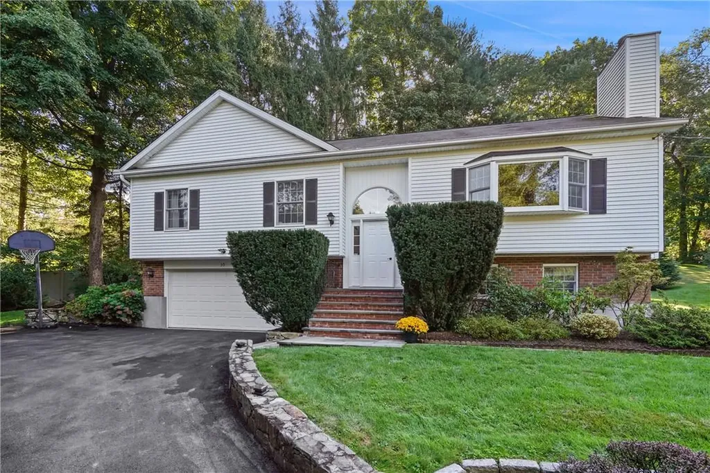 30 Lori Lane Chappaqua NY 10514