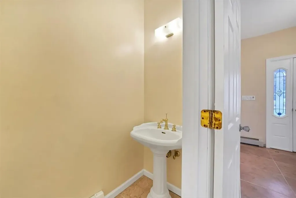 47 Post Road Monroe NY 10950