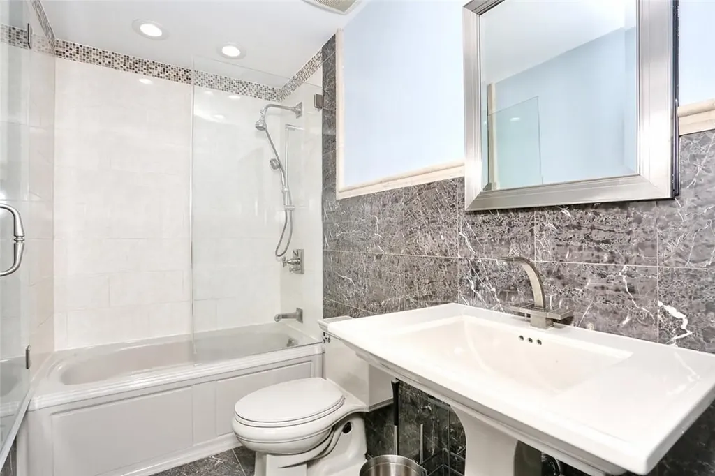 114 Lake Road Congers NY 10920
