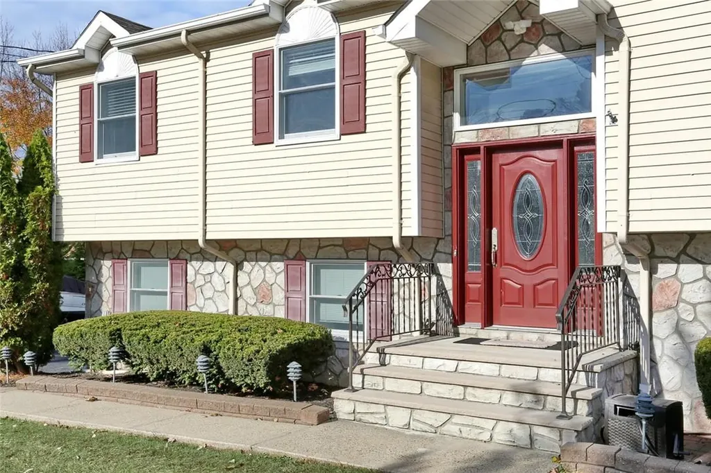 114 Lake Road Congers NY 10920