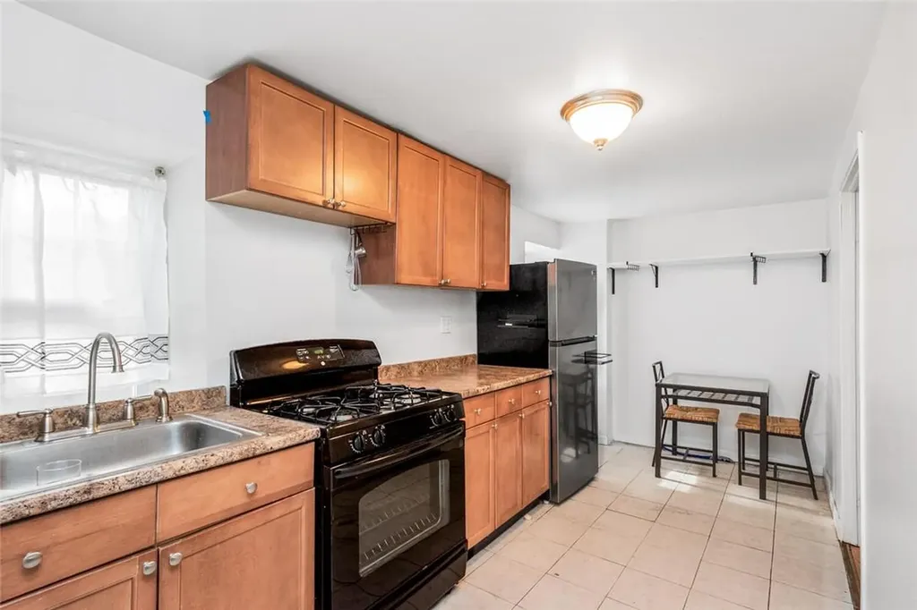66 S Devoe Avenue Yonkers NY 10705