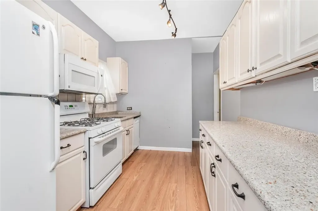 66 S Devoe Avenue Yonkers NY 10705