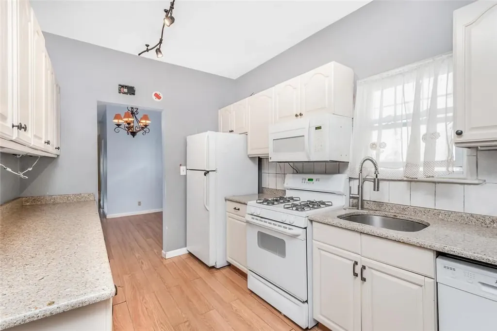 66 S Devoe Avenue Yonkers NY 10705